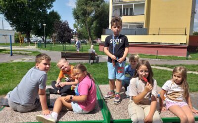 V tydzień letnich zajęć wakacyjnych dla dzieci w Klubie Arka