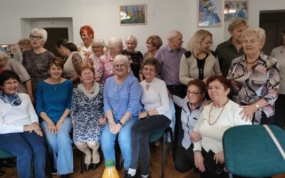 14 rok porannej gimnastyki dla seniorów w Klubie Arka