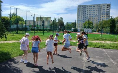 Wakacyjny piknik dla dzieci z Klubu Arka